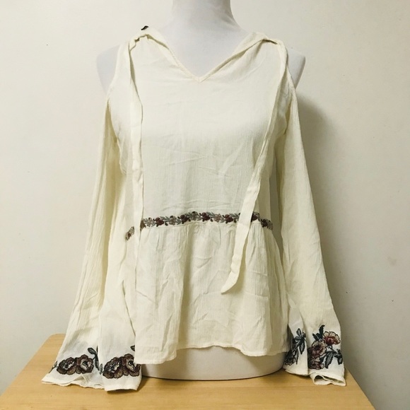 American Eagle Outfitters Cold Shoulder Blouse Top - Picture 1 of 5